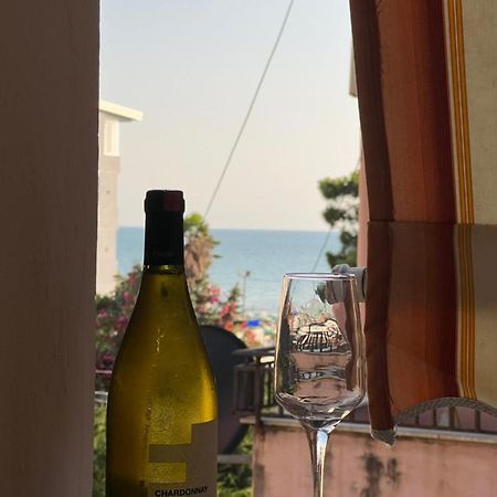 Sea View Apartment Durres Luaran gambar