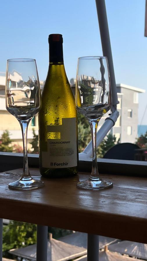 Sea View Apartment Durres Luaran gambar